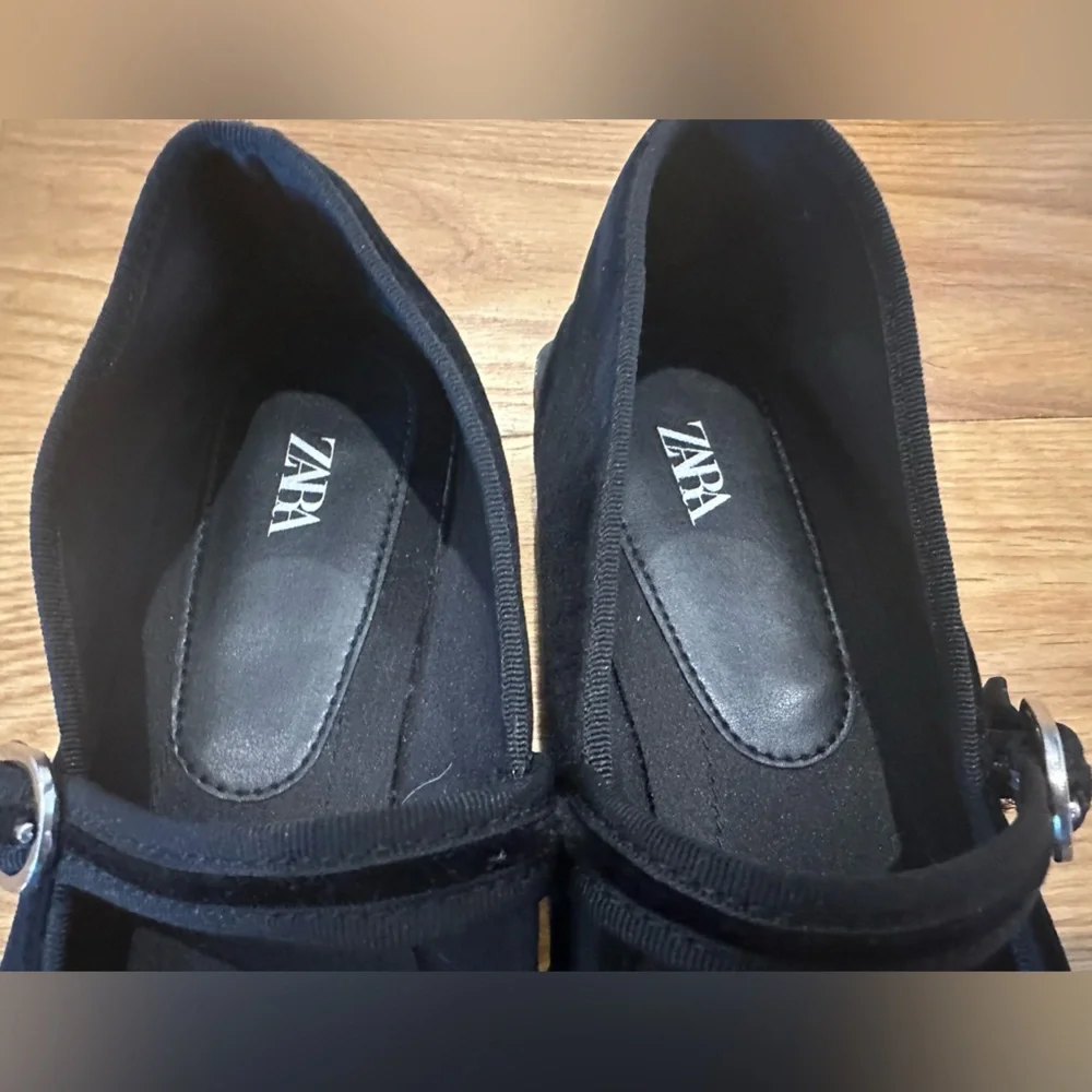 Zara Black Velvet Loafers with Strap - Picture 5 of 9